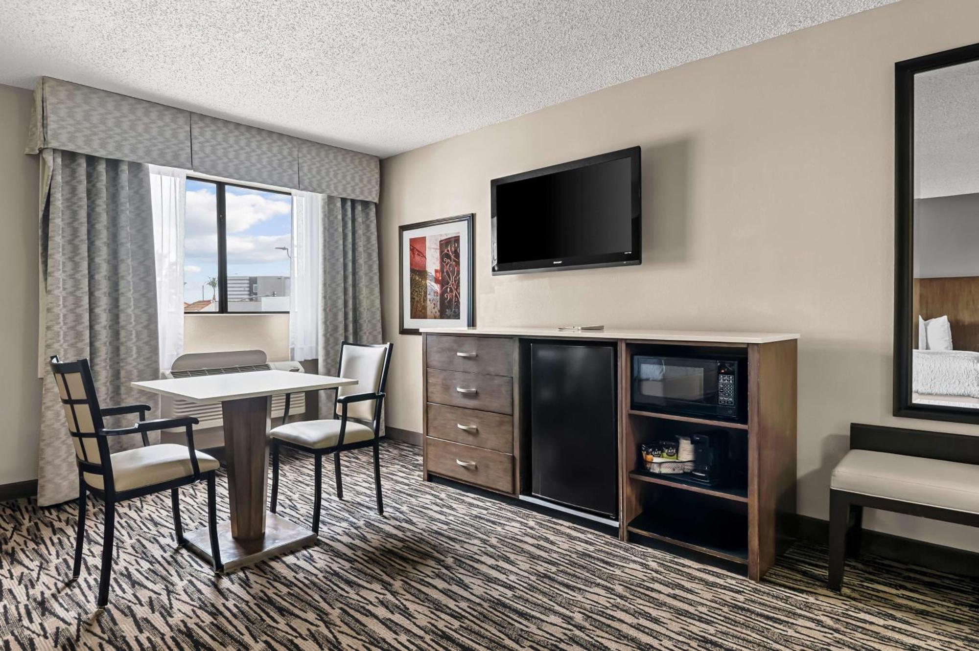 Best Western Los Alamitos Inn & Suites Eksteriør bilde